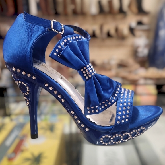 Blue Side Bow Peep Toe Heels - Picture 3 of 4